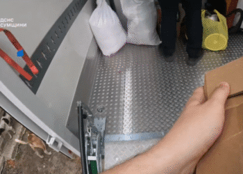 Рятувальники продовжують евакуацію мешканців прикордоння Сумщини