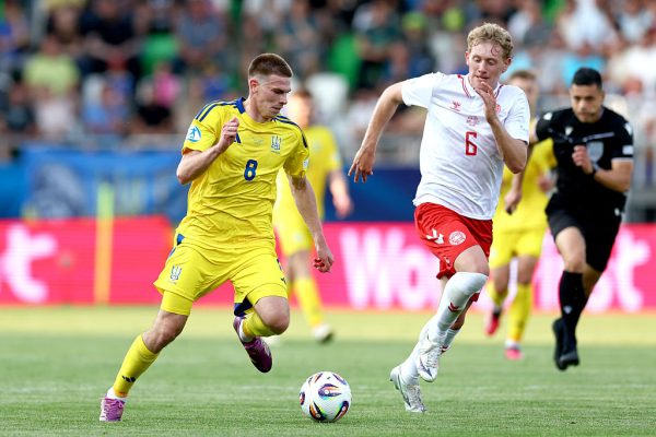 Володимир Бондаренко: Омолодіть зараз національну збірну України – результату взагалі не буде, пальців однієї руки вистачить перерахувати тих, хто може її посилити Володимир Бондаренко: Омолодіть зараз національну збірну України – результату взагалі не буде, пальців однієї руки вистачить перерахувати тих, хто може її посилити