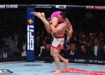 У бою за тимчасовий титул WBA у супертяжах Уордлі нокаутував Хуні