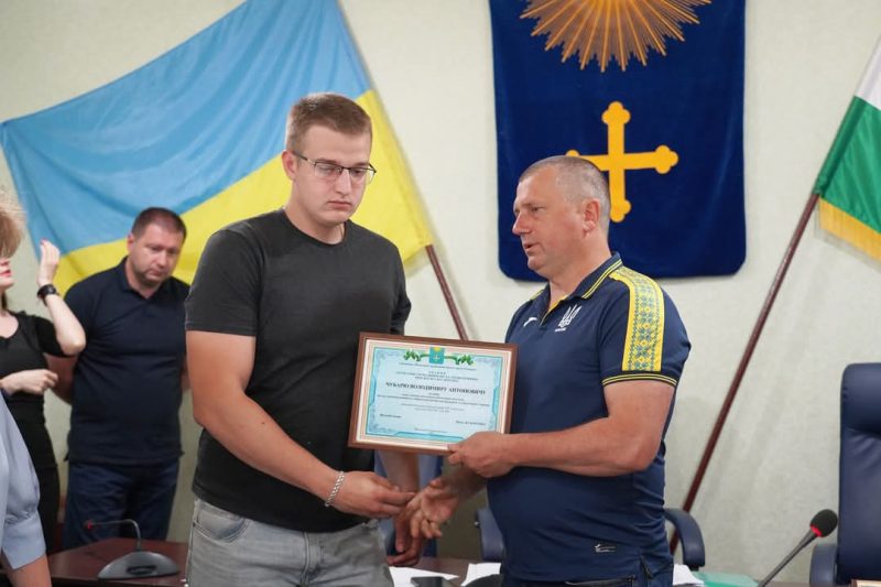 Герої – почесні громадяни Охтирки: ще 12 родин загиблих отримали Свідоцтва про присвоєння звання