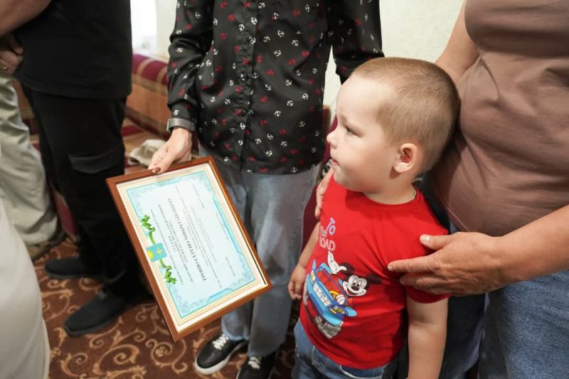 Герої – почесні громадяни Охтирки: ще 12 родин загиблих отримали Свідоцтва про присвоєння звання