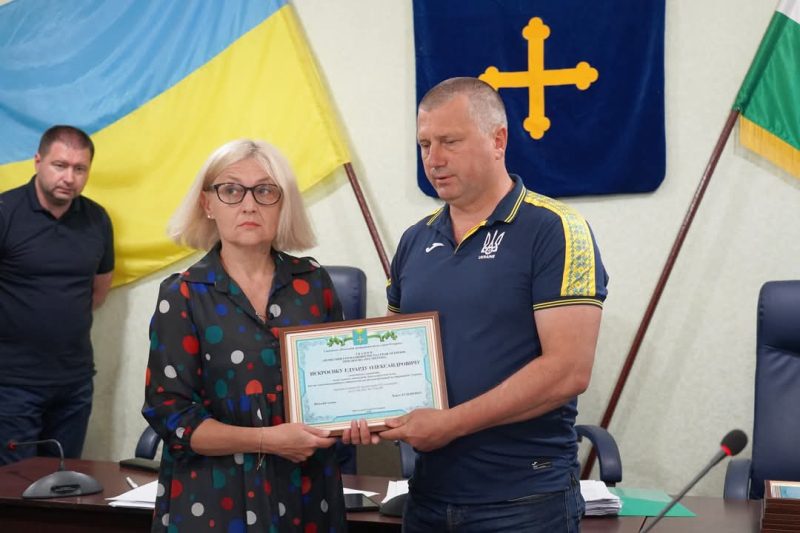 Герої – почесні громадяни Охтирки: ще 12 родин загиблих отримали Свідоцтва про присвоєння звання