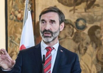 Глава МЗС Словаччини допустив, що Захід має пробачити РФ ”все, що сталося”