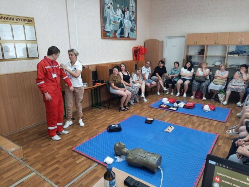 Конотопський фаховий медичний коледж провів практичний тренінг з домедичної допомоги для батьків школярів