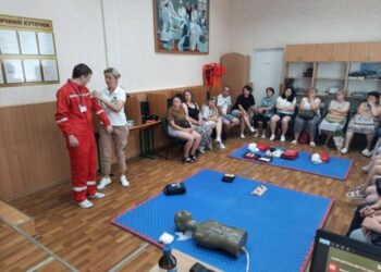 Конотопський фаховий медичний коледж провів практичний тренінг з домедичної допомоги для батьків школярів