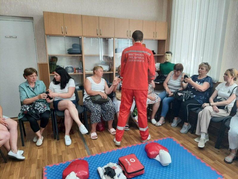 Конотопський фаховий медичний коледж провів практичний тренінг з домедичної допомоги для батьків школярів