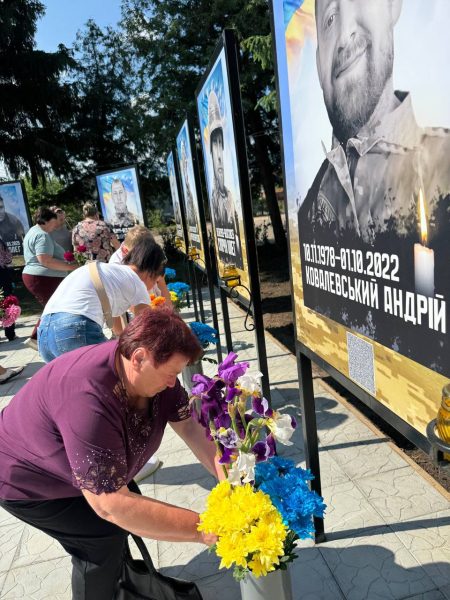 На Конотопщині відбулося відкриття пам’ятних знаків захисникам України