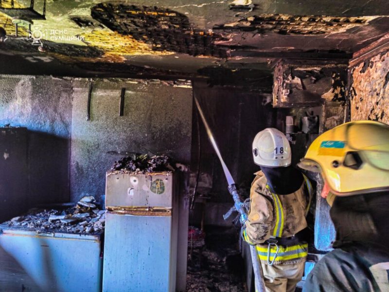 На Конотопщині вогнеборці ліквідували загоряння житлового будинку