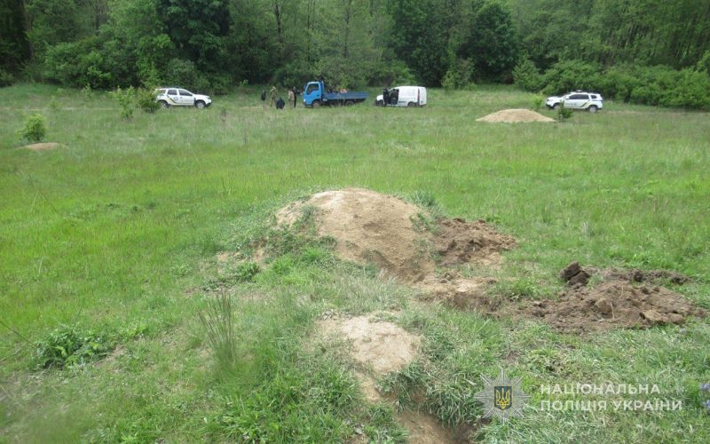 На Сумщині екоінспектори врятували червонокнижних бабаків від рук браконьєрів