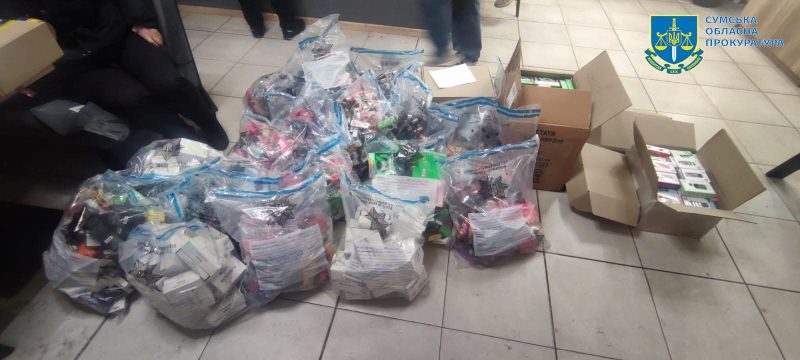 На Сумщині судитимуть 5 осіб, у яких вилучено 46 мішків тютюну