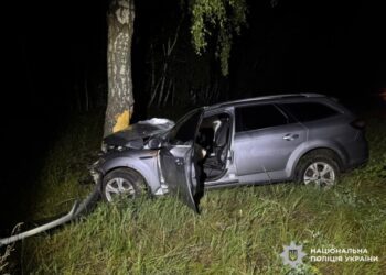 На трасі «Кіпті-Глухів-Бачівськ» сталася смертельна ДТП. Поліція розшукує свідків аварії