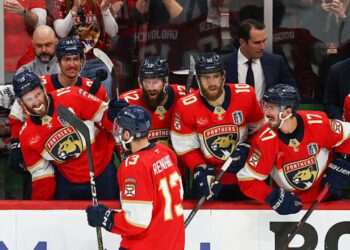 Нереальний матч і розгром суперника. Флорида завоювала Кубок Стенлі НХЛ