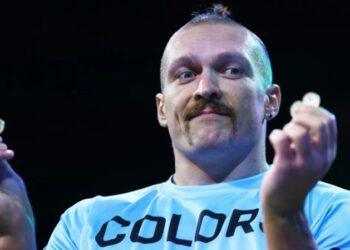 Олександр Усик відповів, чи варто чекати його в політиці