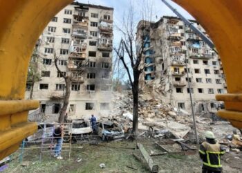 Під завалами будинку у Києві можуть перебувати від 4 до 14 людей – КМВА