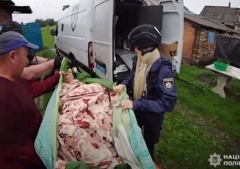 Поліцейські «Білого янгола» евакуювали трьох літніх жінок з прикордоння