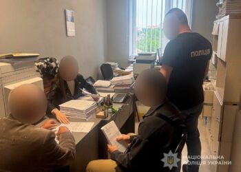 Поліція викрила групу осіб, які привласнили понад 1,6 млн грн благодійних пожертв на Сумщині