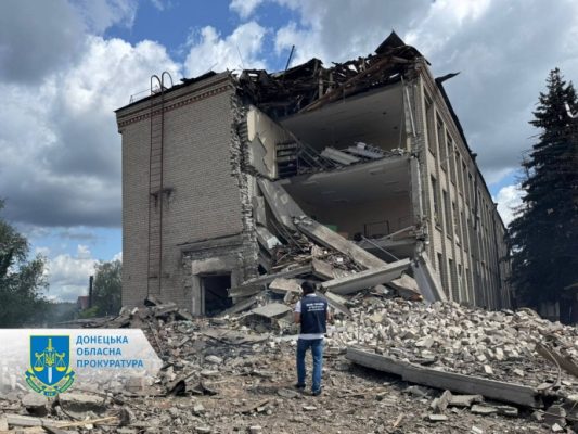 Росіяни вдарили по Святогірську ракетами С-300: п'ятеро постраждалих