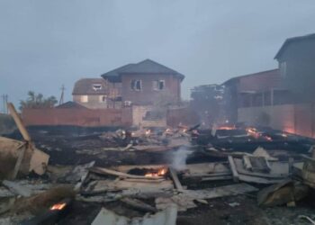 Росіяни знову атакували Одещину – горіли база відпочинку та будинки