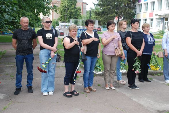 Сьогодні Шостка провела в останній путь свого Героя Сергія Іпатка, позивний “Вікінг”
