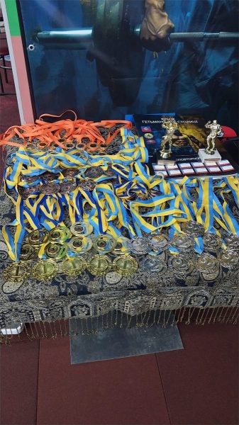 Спортсмени Шостки змагались за Кубок Гетьманської столиці з багатоповоротного жиму лежачі