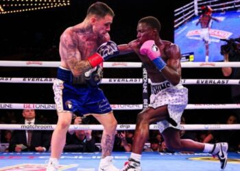 Статистика ударів бою Річардсон Хітчінс – Джордж Камбосос