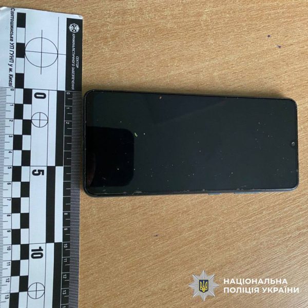 Столичні слідчі затримали чоловіка, який пограбував перехожу у Святошинському районі&nbsp;+ ФОТО