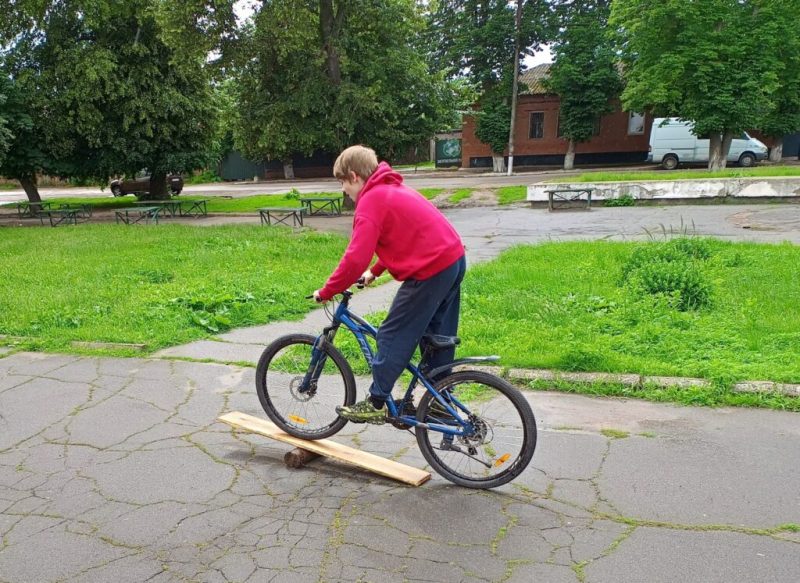 У Конотопі пройшли змагання з техніки велосипедного туризму серед молоді