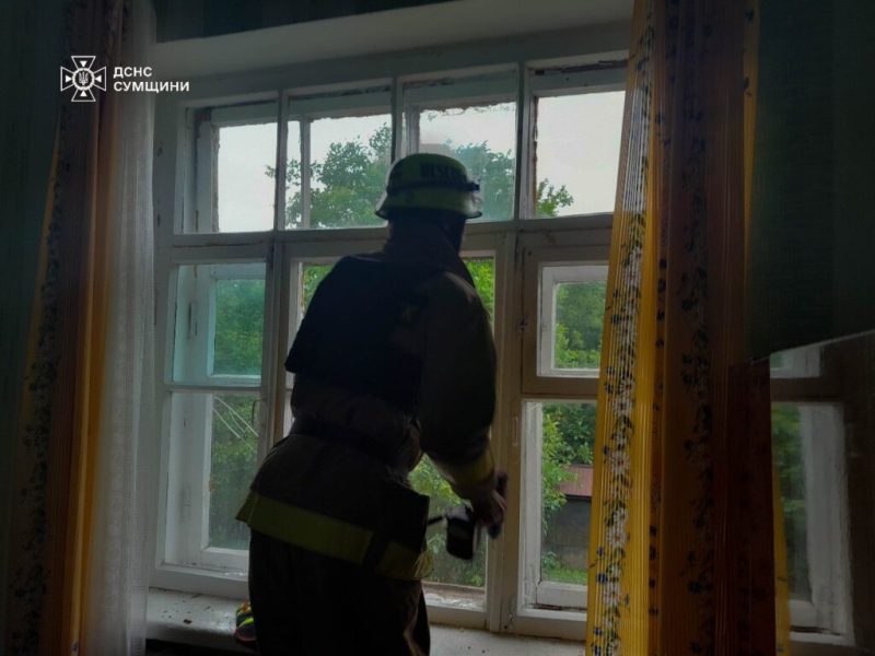 У Конотопі рятувальники завершили аварійно-відновлювальні роботи