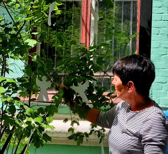 У Конотопі розвісили паперових ангелів у пам&rsquo;ять про загиблих дітей