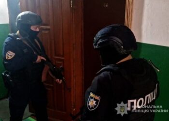 У Конотопському районі затримали двох наркоторговців