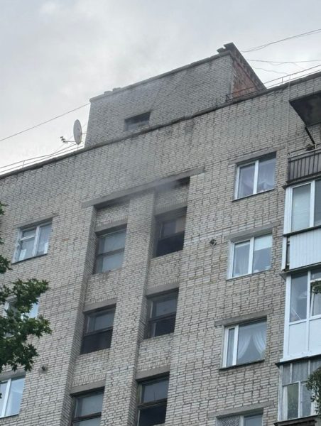 У шосткинській багатоповерхівці сталася пожежа + Фото