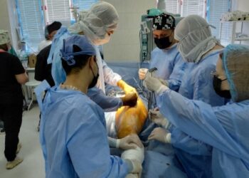 В ОХТИРСЬКІЙ ЛІКАРНІ ВІДНОВИЛИ ОПЕРАЦІЇ ПО ЗАМІНІ СУГЛОБІВ