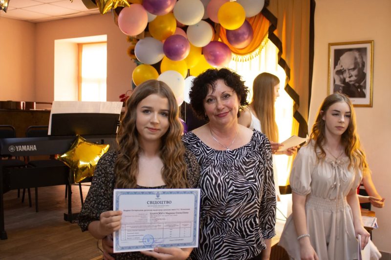 В Охтирській музичній школі відбувся випускний