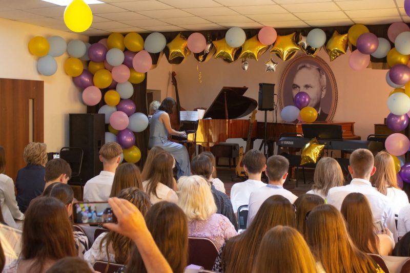 В Охтирській музичній школі відбувся випускний