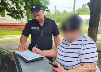 Жителька Шостки відповідатиме перед судом за поширення фейків про поліцію