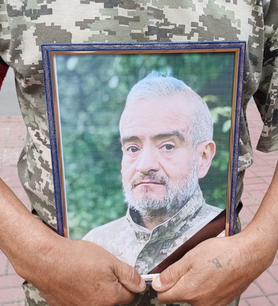 Сьогодні сумська громада попрощалася з двома захисниками України