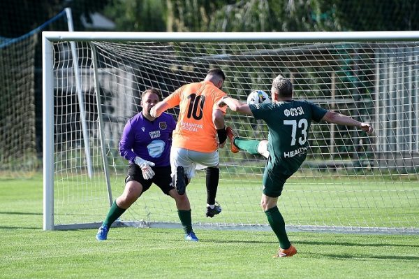 Федецький та Кривцов – в одному колективі, захисники України – на полі, 14 голів на дві команди Федецький та Кривцов – в одному колективі, захисники України – на полі, 14 голів на дві команди