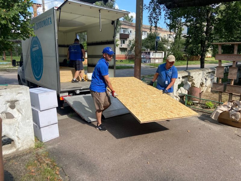 11 соціально важливих будівель Шостки отримали від “Проліска” допомогу для відновлення після обстрілів