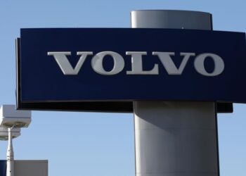 Volvo скорочує продажі моделей у США через високі мита
