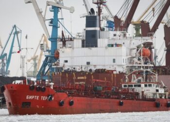 Експорт нафти з Росії обвалився до мінімуму з лютого – ЗМІ