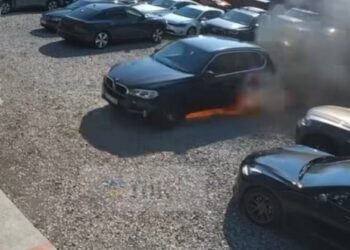 В Івано-Франківську водій заїхав на палаючому BMW X5 на СТО для порятунку авто (ФОТО)