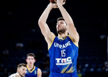 Кравцов: Саме країна тебе виростила, ти маєш віддати їй борг