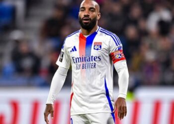 Ляказет уклав дворічний контракт з Неомом із Саудівської Аравії