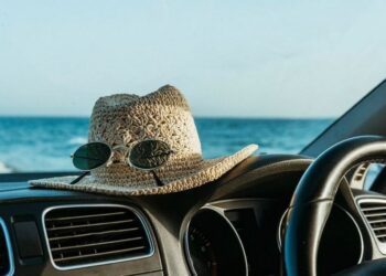 ТОП-9 речей, які експерти не радять залишати в автомобілі