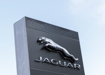 Продажі Jaguar в Європі обвалилися на 97%