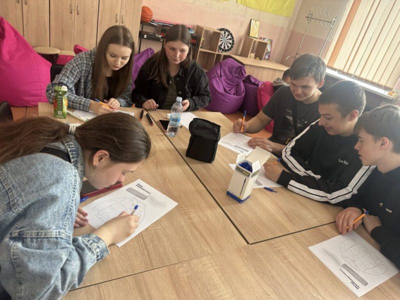 Для молоді Конотопа провели пізнавальний тренінг представники молодіжного центру &laquo;ШУМ&raquo;