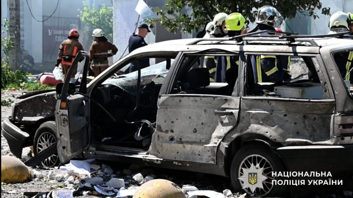 До 47 людей зросла кількість поранених від удару дронів РФ по ТЦК в Полтаві