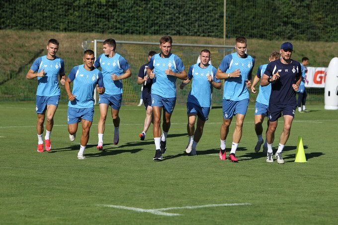 ФОТО. Тренування Динамо. Насичені вправи та повернення збірників