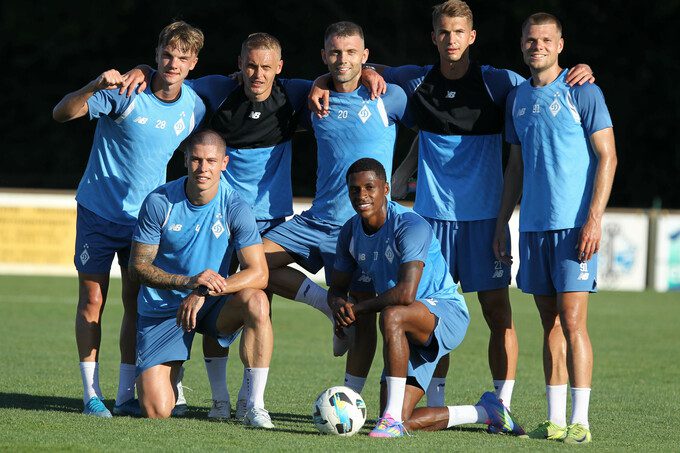 ФОТО. Тренування Динамо. Насичені вправи та повернення збірників