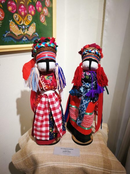 Конотопські майстрині презентували свої роботи на виставці «Кращий твір року – 2025»: мистецький дар до Дня Державності України